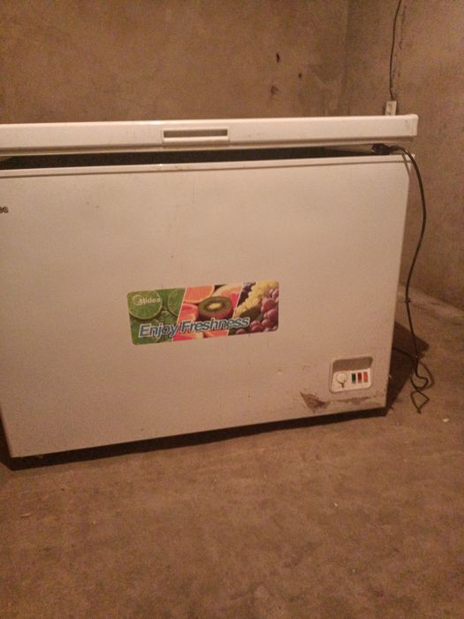 Мұздатқыш, су жылытқыш сатылады.