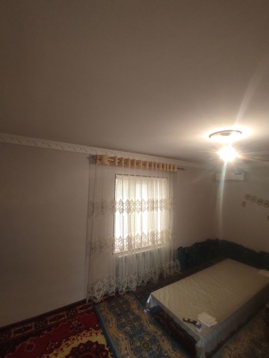 Jizzax shahar Doʻstlik mahallasiida hovli