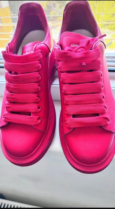 Adidași Alexander McQueen