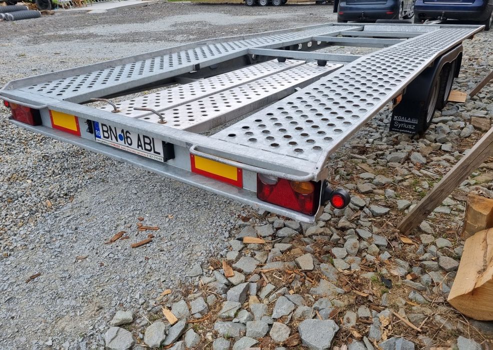 Vând Platforma Gala 2023 , 5 metri, 2700kg