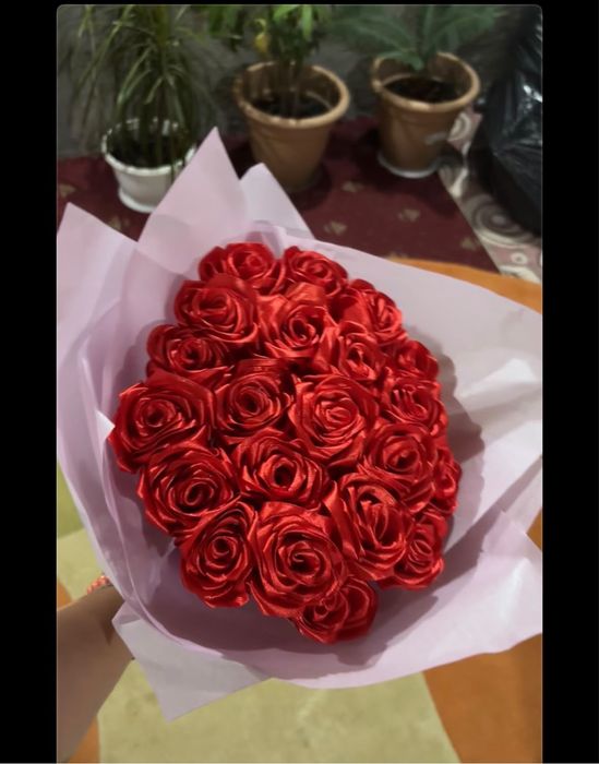 Buchet trandafiri din satin