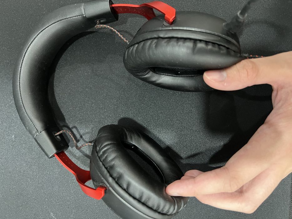 Продам игровые наушники Hyperx Cloud 3