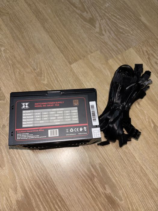 Sursa 750w All black Nouă