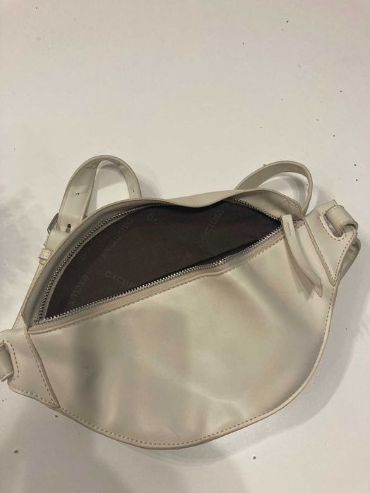 ПОДАРЯВАМ дамска чанта