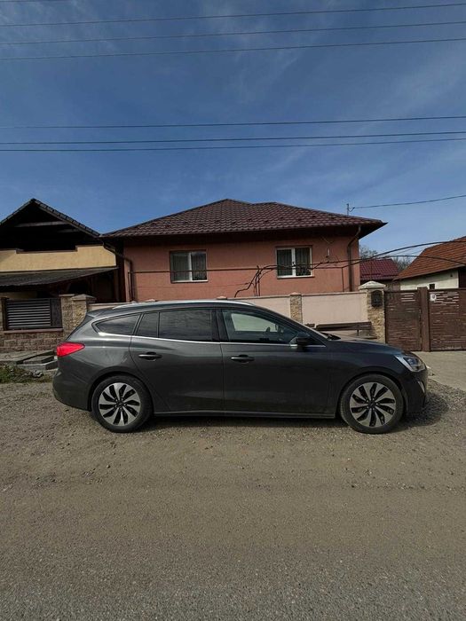 FORD Focus 2019 — imagine 3