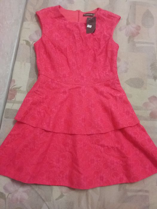 Продам новое платье