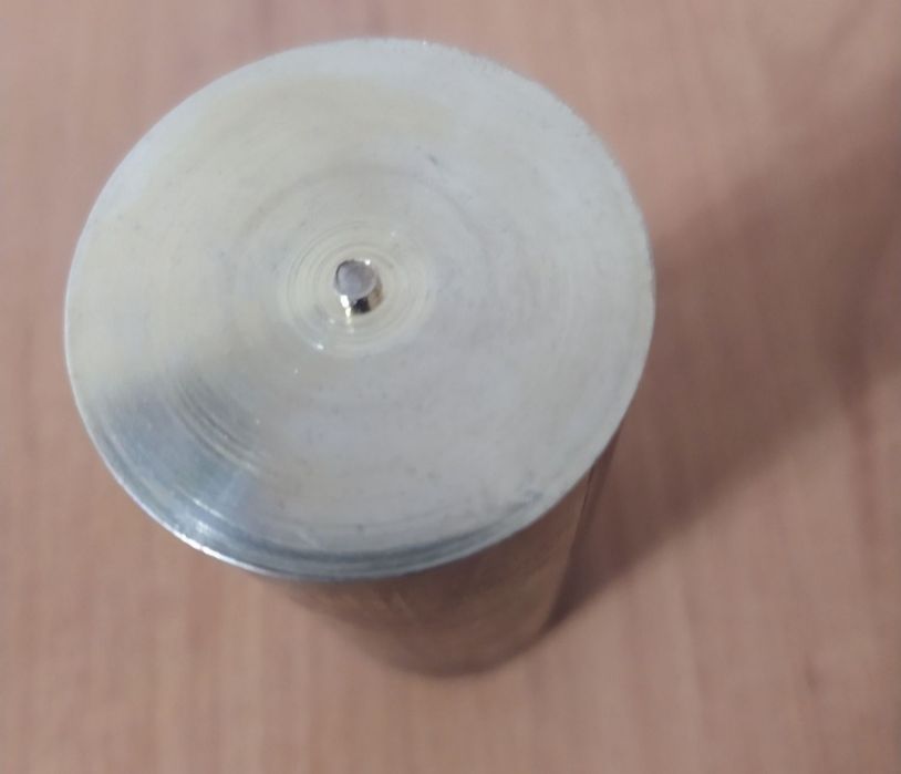 Продам кругляк бронзовый 2 щт.