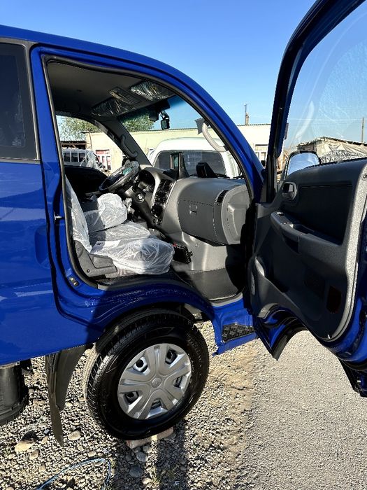 Кия Бонго 3 Сотилади. Завадиской пропанда. Без пробег