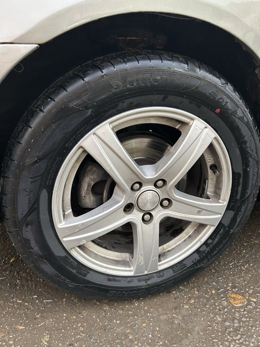 Продам тайоту кароллу