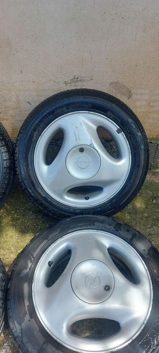 Vând jante de aluminium pe 14