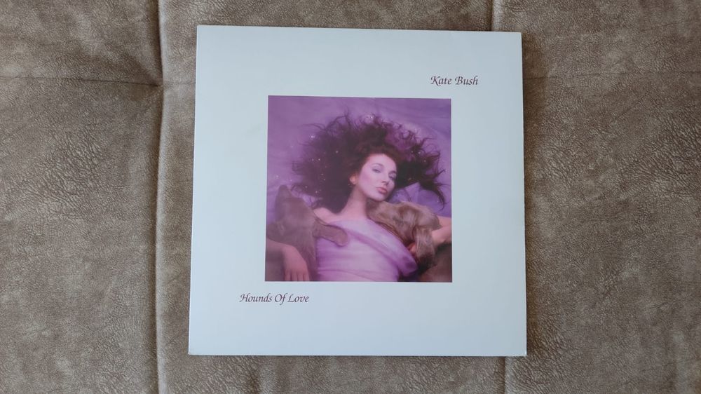 Виниловая пластинка Kate Bush Hounds of Love.