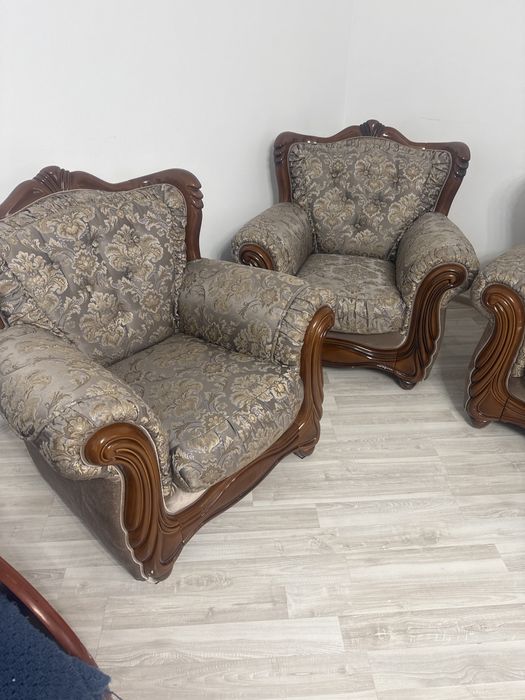 Диван и 2 кресла