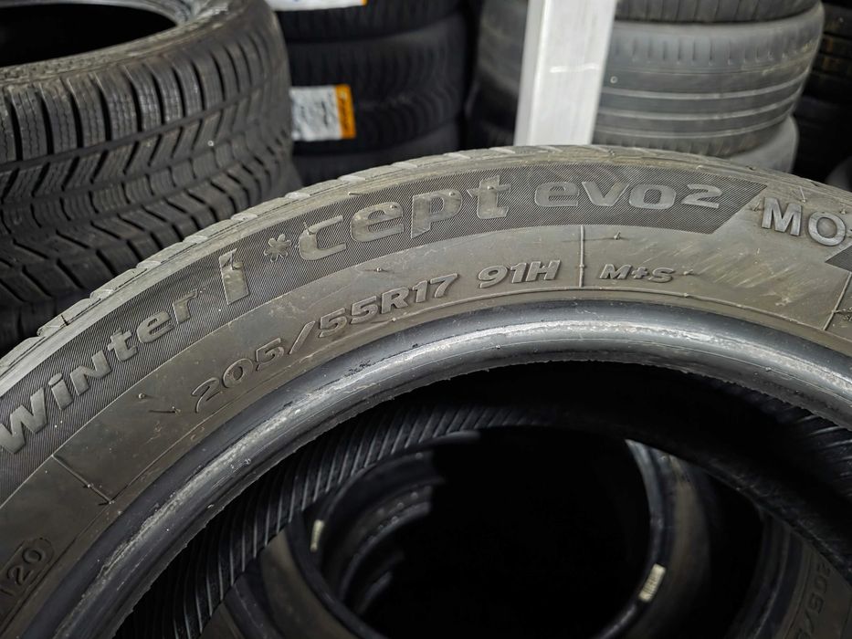 2бр Зимни гуми 205 55 17 - Hankook