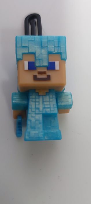 Minecraft kinder joy Стив в алмазной броне