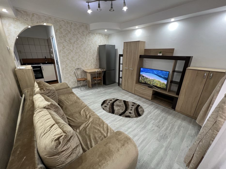 Inchiriez garsoniera zona Prundu Depou recent renovata