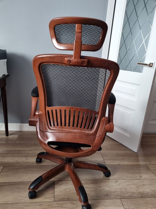 Кресло. В отличном состоянии