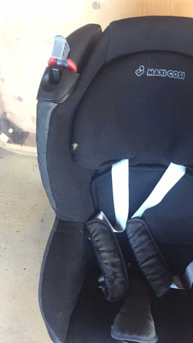 Столче за кола i-Maxi Cosi AxissFix Nomad Black