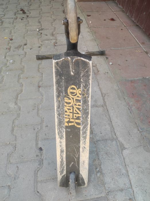 Vând trotineta frestyle Blazer pro