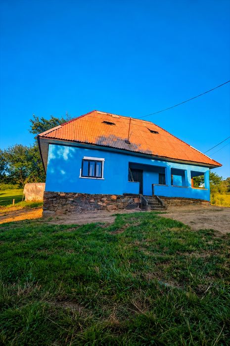 70 de ari cu priveliște spre Baia Mare + Casă tradițională cu utilități apă, fosă, curent, internet fibră optică