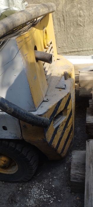 Кара (вилочный погрузщик)