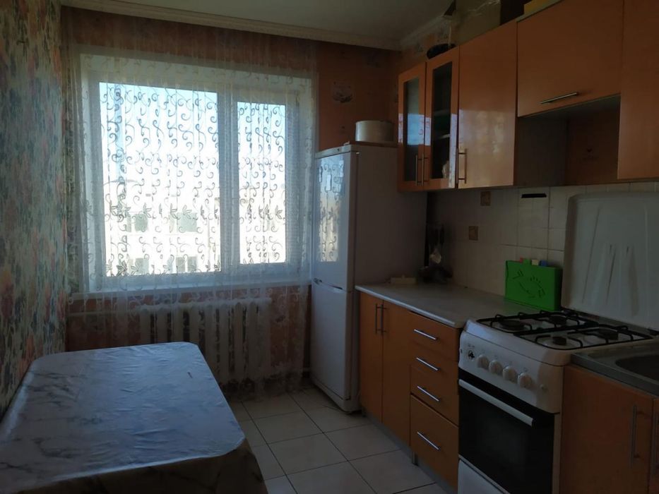 Продам 2 комнотную квартиру центр