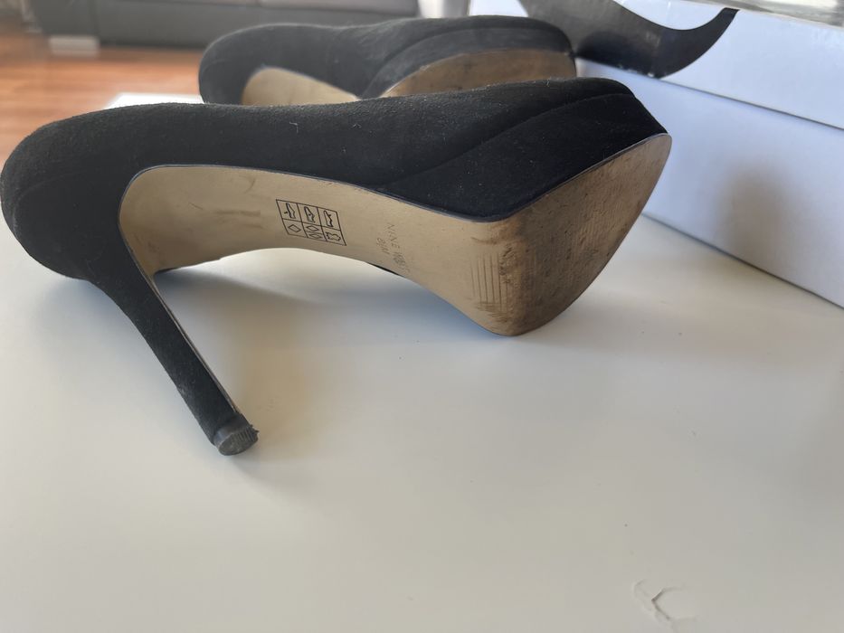 Nine West 39 велурени обувки на висок ток