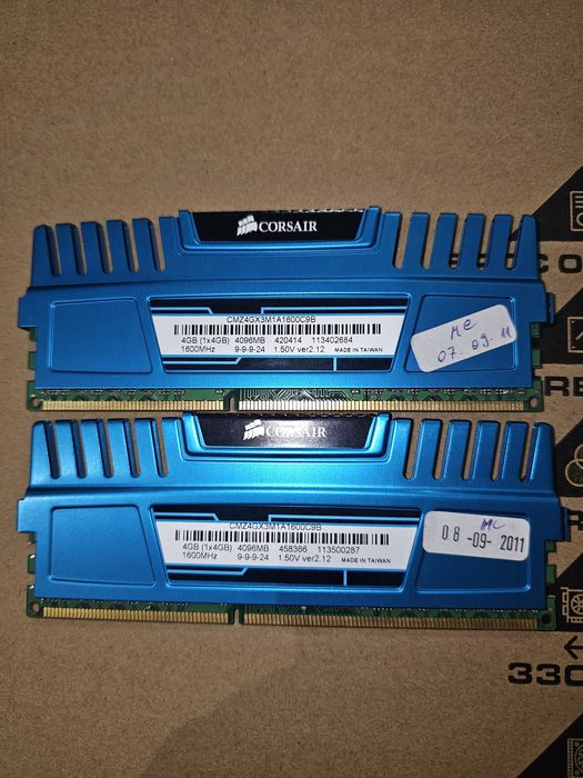 Kit 8GB RAM DDR3 Corsair 1600MHz (2x4GB) - Dual Channel - Stare Excele