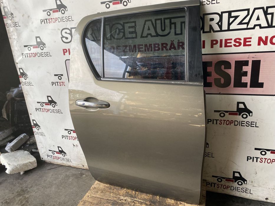 usa dreapta spate toyota hilux 2017 2018 2019 2020 2021 2022 2023 2024