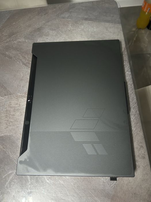 vand laptop gamig asus