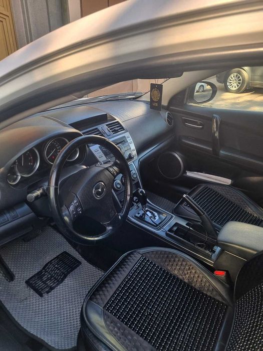 Мазда 6 , зум-зум 2009г, 2.0 акпп, 230000 пробег, в хорошем состоянии