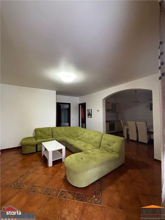 Inchiriez apartament 3 camere la casa, cartier Gai Arad