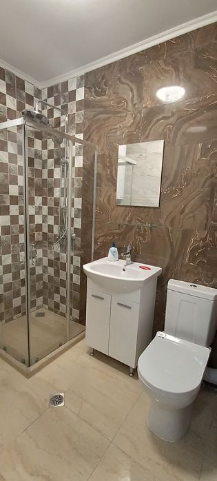 Дава се под наем Двустаен апартамент в Варна, Цветен квартал - 54 кв.м за 468.69 € - Снимка #5