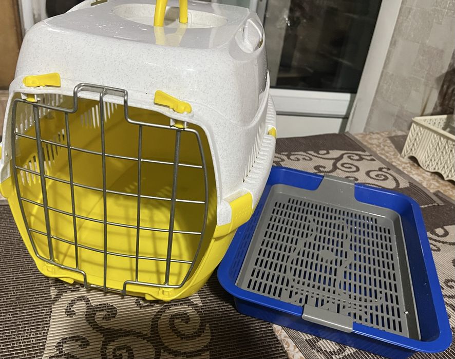 Продам переноску для кошек