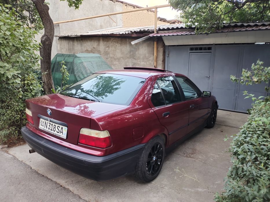 Продам BMW е36 м52 2.5л