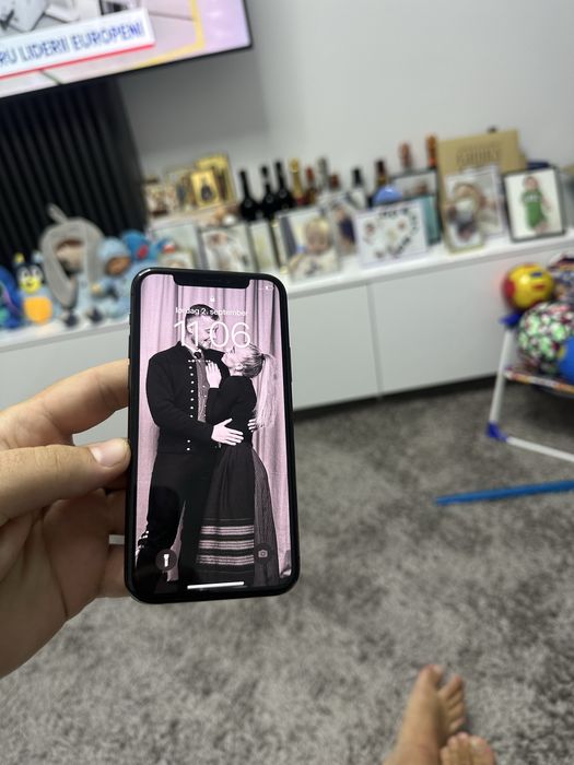Vand iphone 11 pro pentru piese/recarosare