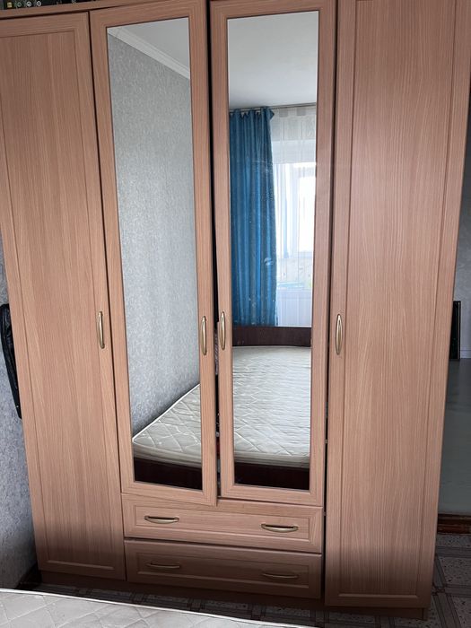 Продам шкаф в хорошем состоянии