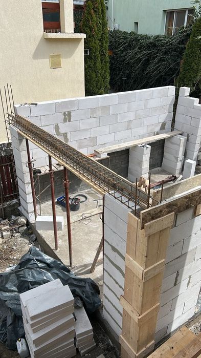 Executam Terase Garaje Foișoare Case la roșu