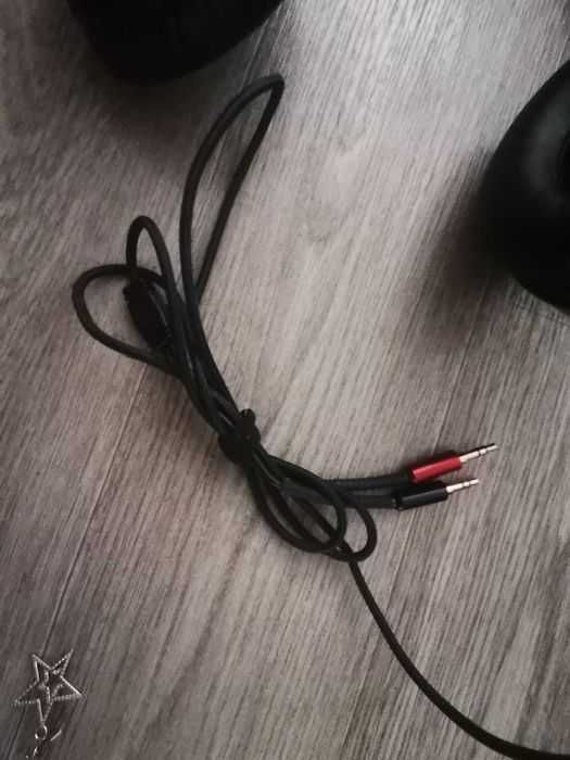Наушники HyperX с проводом