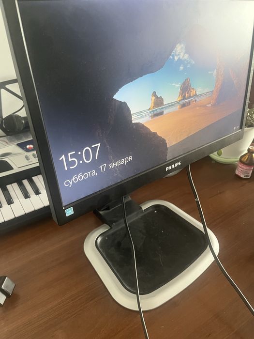 Монитор 19 дюймов