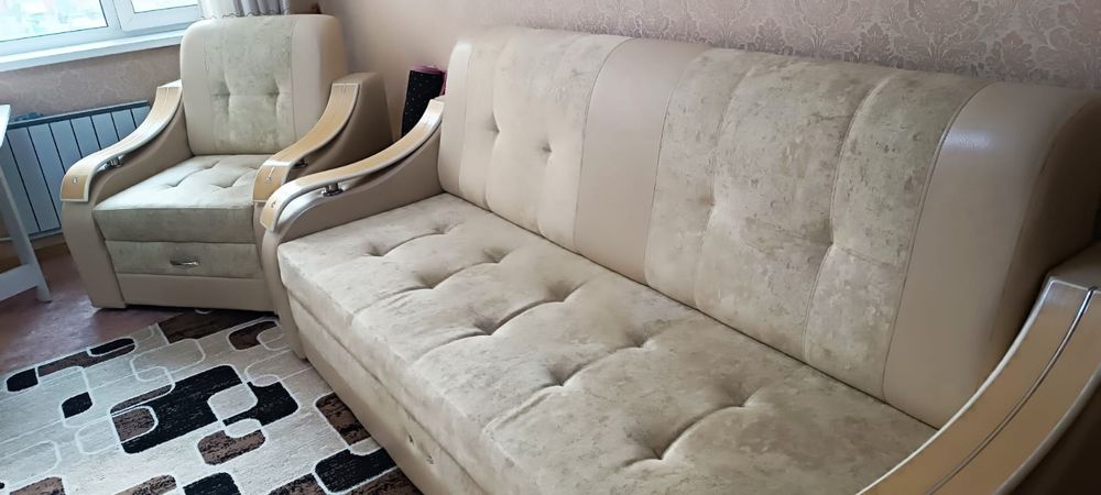 Продам диван с креслом