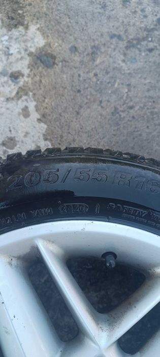 Продавам гуми с джанти