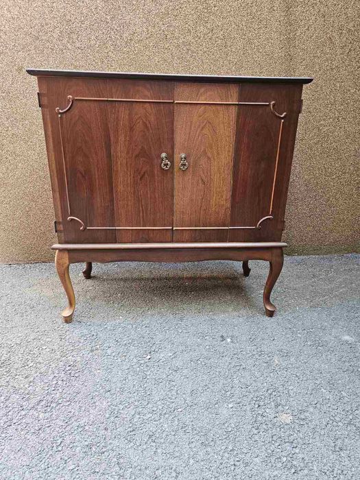 Шкаф в стил Луи 15