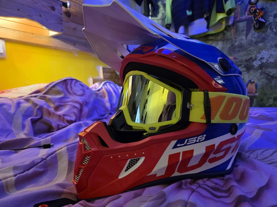 Just 1 каска L 59-60