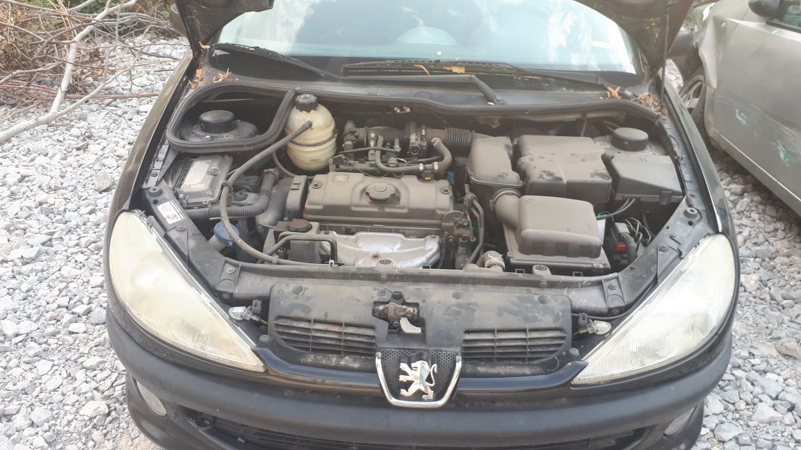Peugeot 206 на части гр. София Връбница 1 • OLX.bg