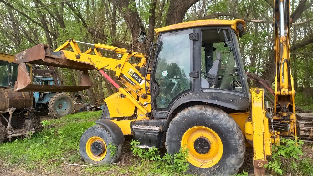 Экскаватор погрузчик jcb 3cx