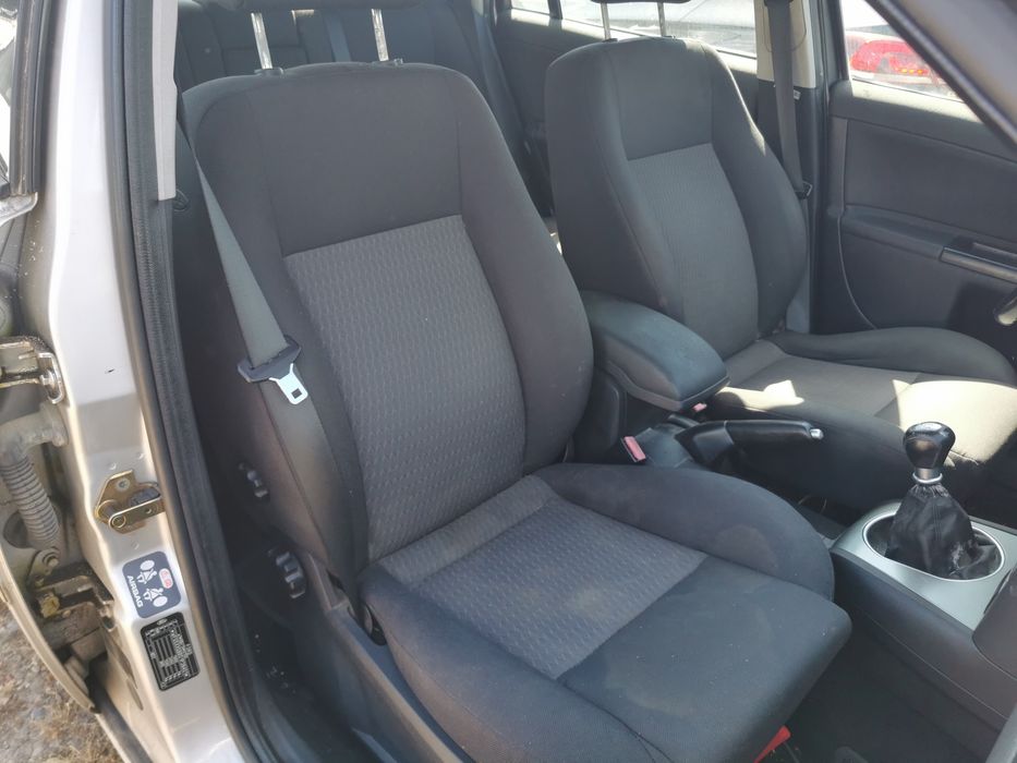 Форд Мондео 2.0 ТДЦИ 115К.С НА ЧАСТИ