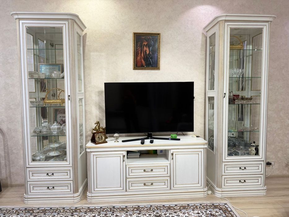 Горка стенка в гостиную