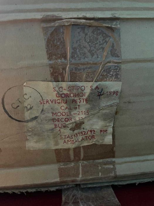 Servici de masă pentru pește, nefolosit, an 1998.