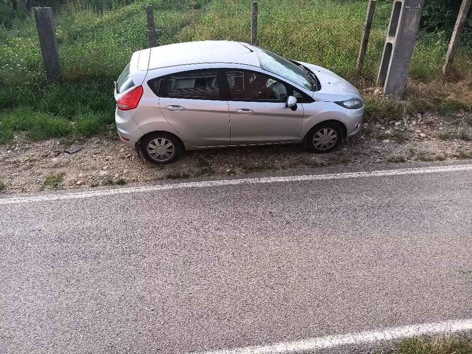Vand Ford Fiesta 1.2 benzina