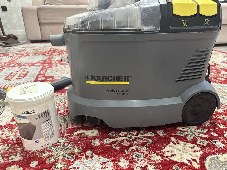 Моющий пылесос Karcher 8/1